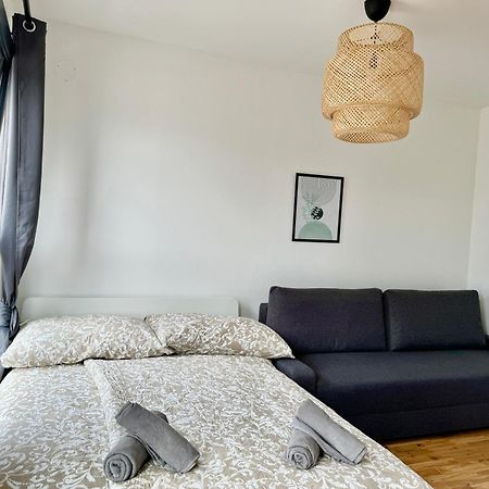 Modern Apartment With Balcony & Free Parking - Nearby Metro Vienne Extérieur photo