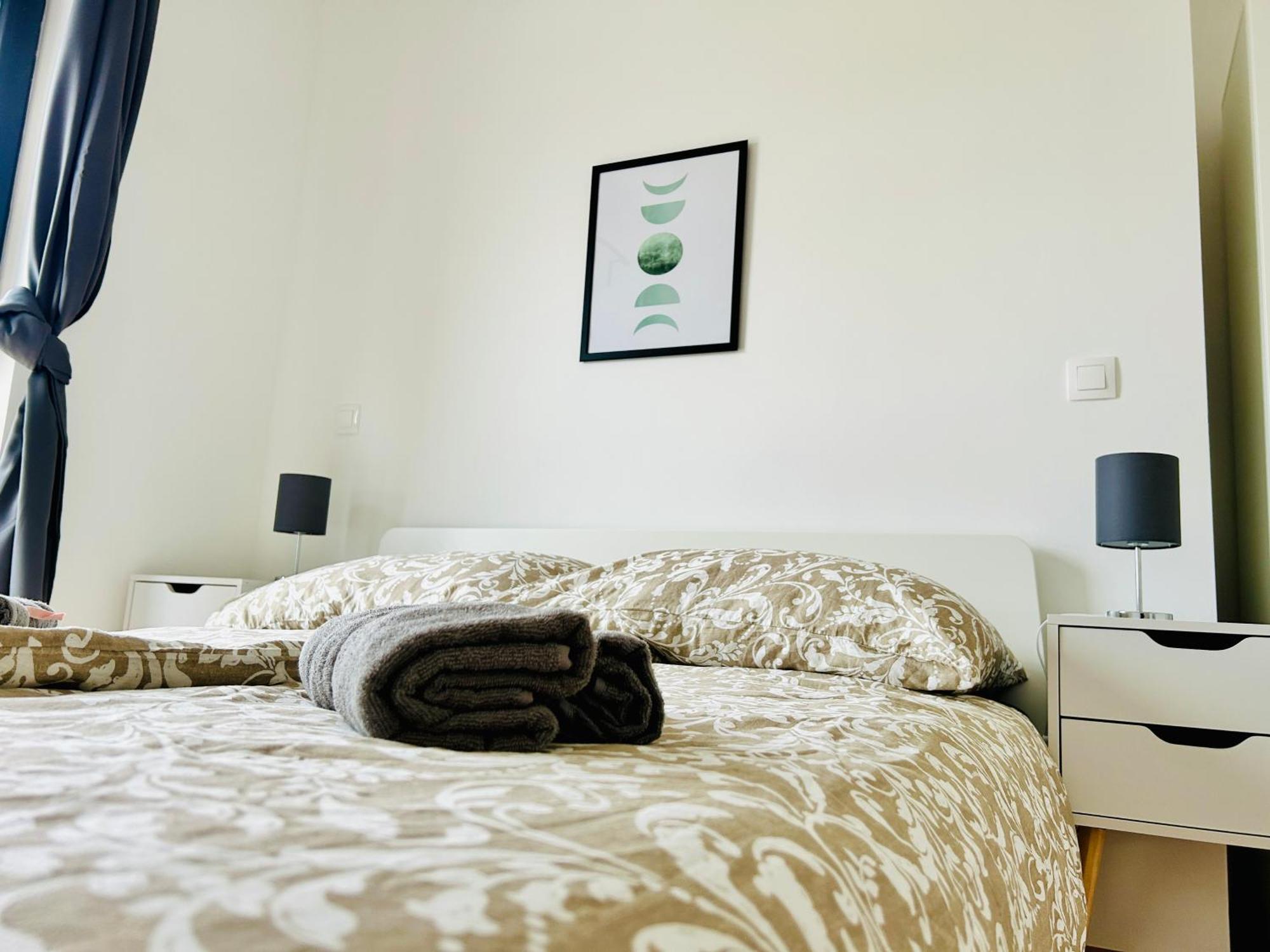 Modern Apartment With Balcony & Free Parking - Nearby Metro Vienne Extérieur photo