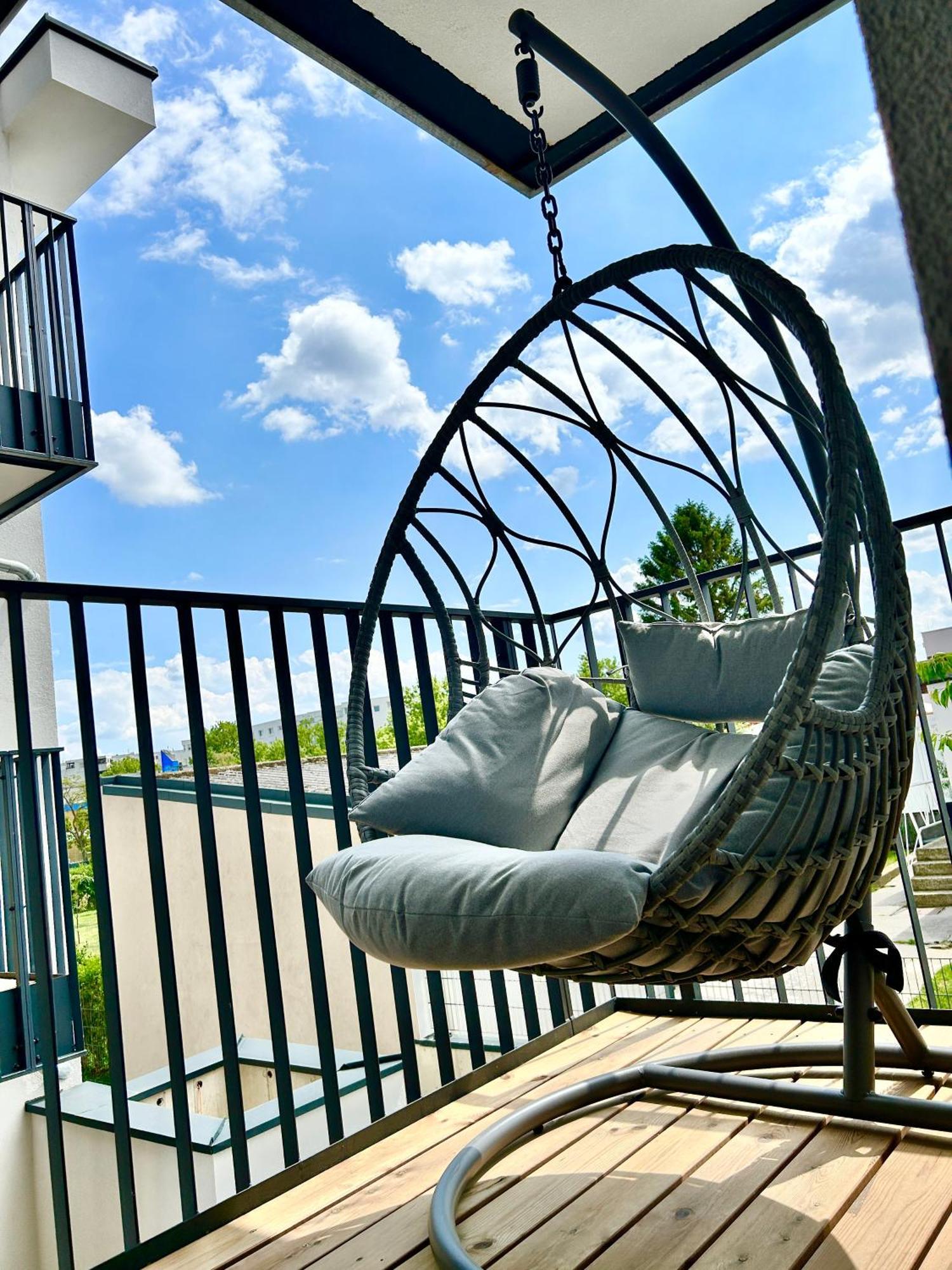 Modern Apartment With Balcony & Free Parking - Nearby Metro Vienne Extérieur photo